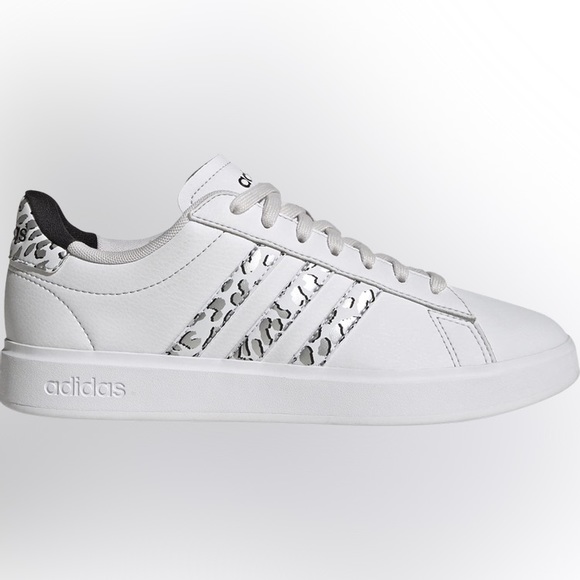 adidas Shoes - ‼️SOLD‼️ NIB Women Adidas Metallic Animal Print Tennis Sneakers Size 6
